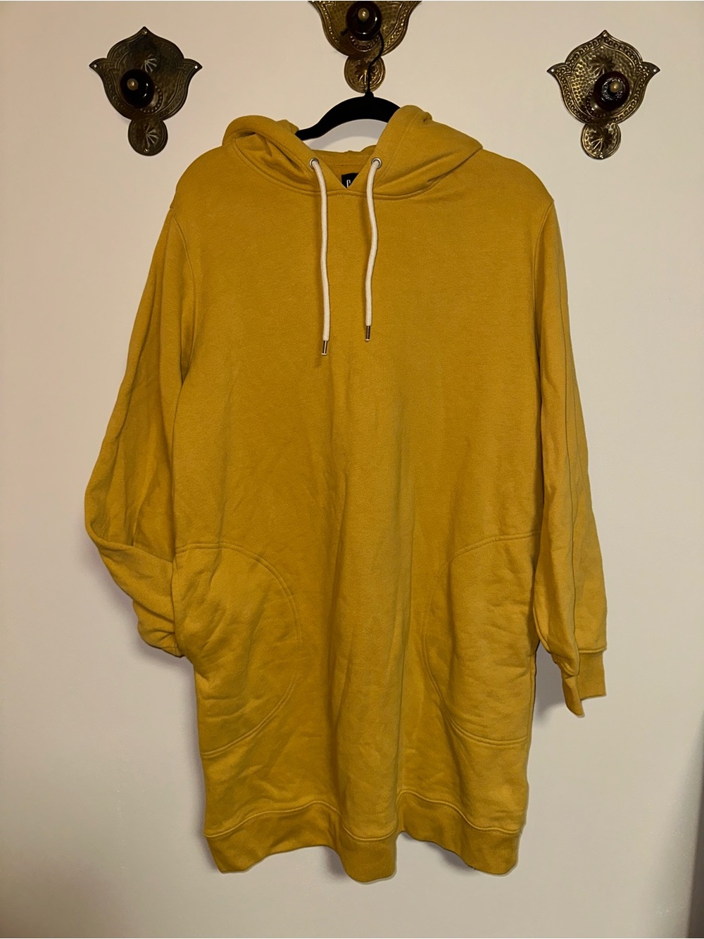 GAP Women’s Mustard Crewneck Hoodie